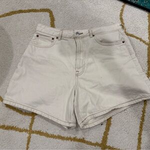 Everlane A-Line Denim Shorts in Ecru